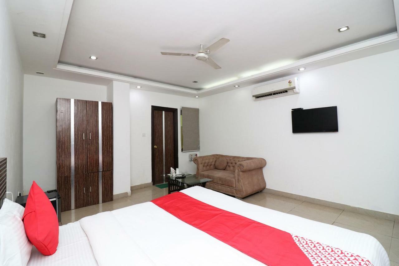 Oyo 10257 Hotel Lotus Park Gurgaon Exterior photo